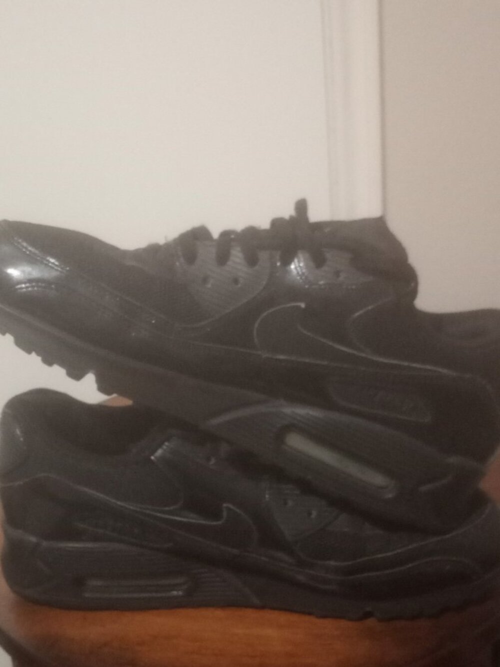 Nike Air Max 90 Triple Black Patent Leather Sneakers 443817-002 women's Size 11 - Picture 12 of 13